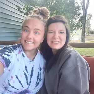 Meet your Posher, Courtney